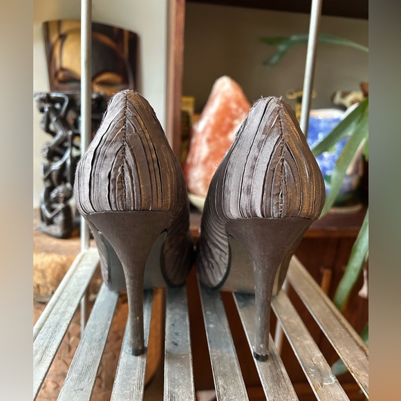 Naughty monkey high heels - Picture 3 of 7